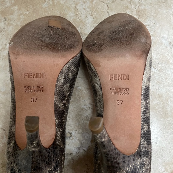 Fendi leather heels - Picture 8 of 9